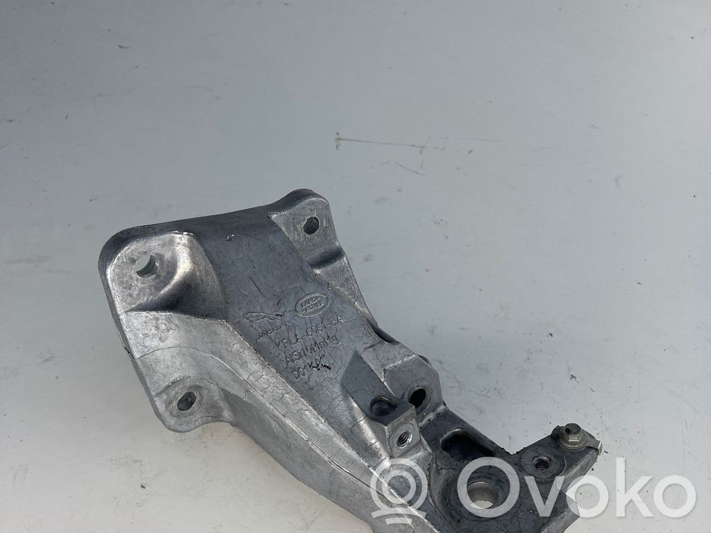 Engine mounting bracket   KPLA6061BA,D01KA,AST10MHM0