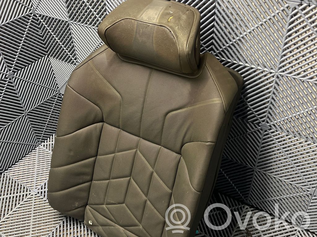BMW 7 G70 Rear seat 