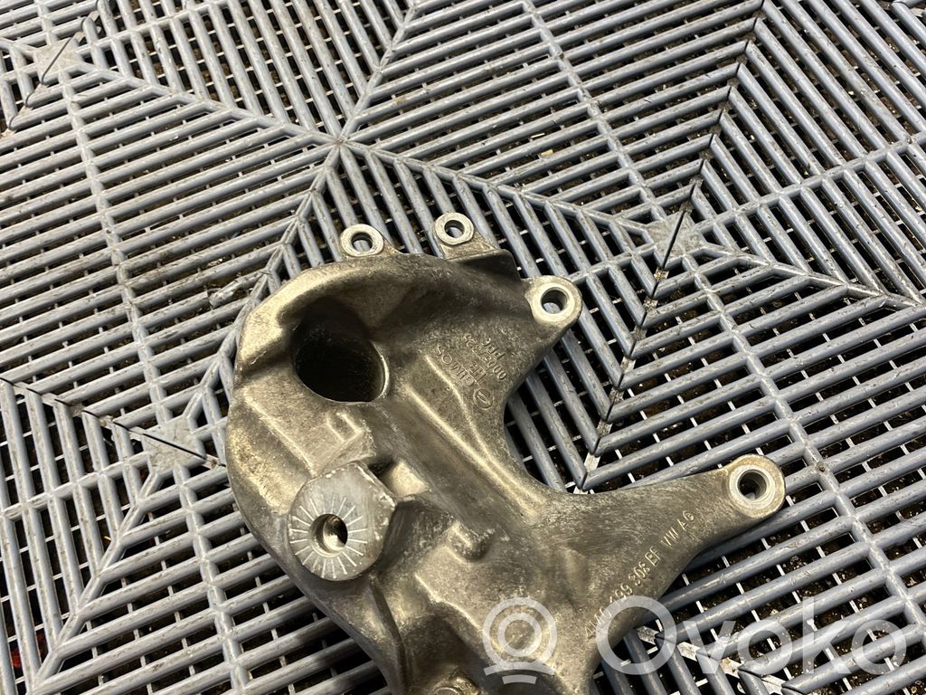 Audi RS Q8 Engine mounting bracket 