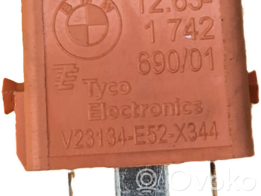 Sonstige Relais   V23134E52X344,1263174269001