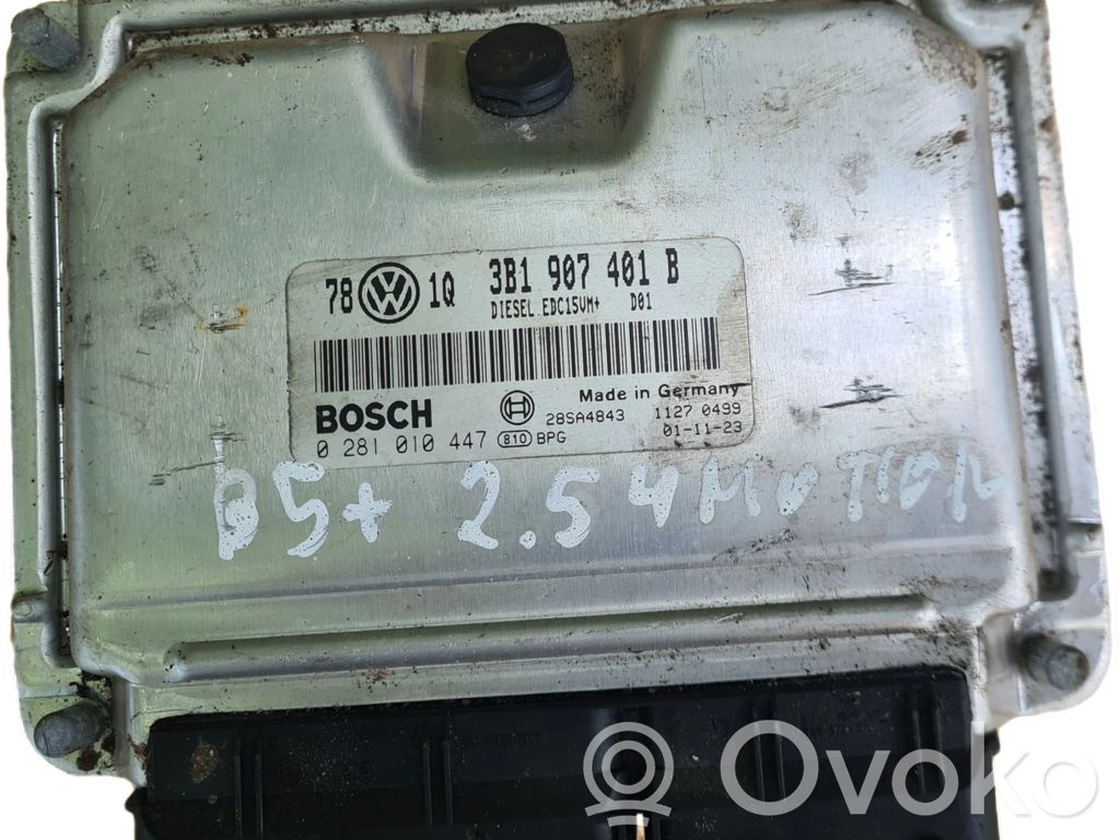 Volkswagen PASSAT B5.5 Engine control unit/module 