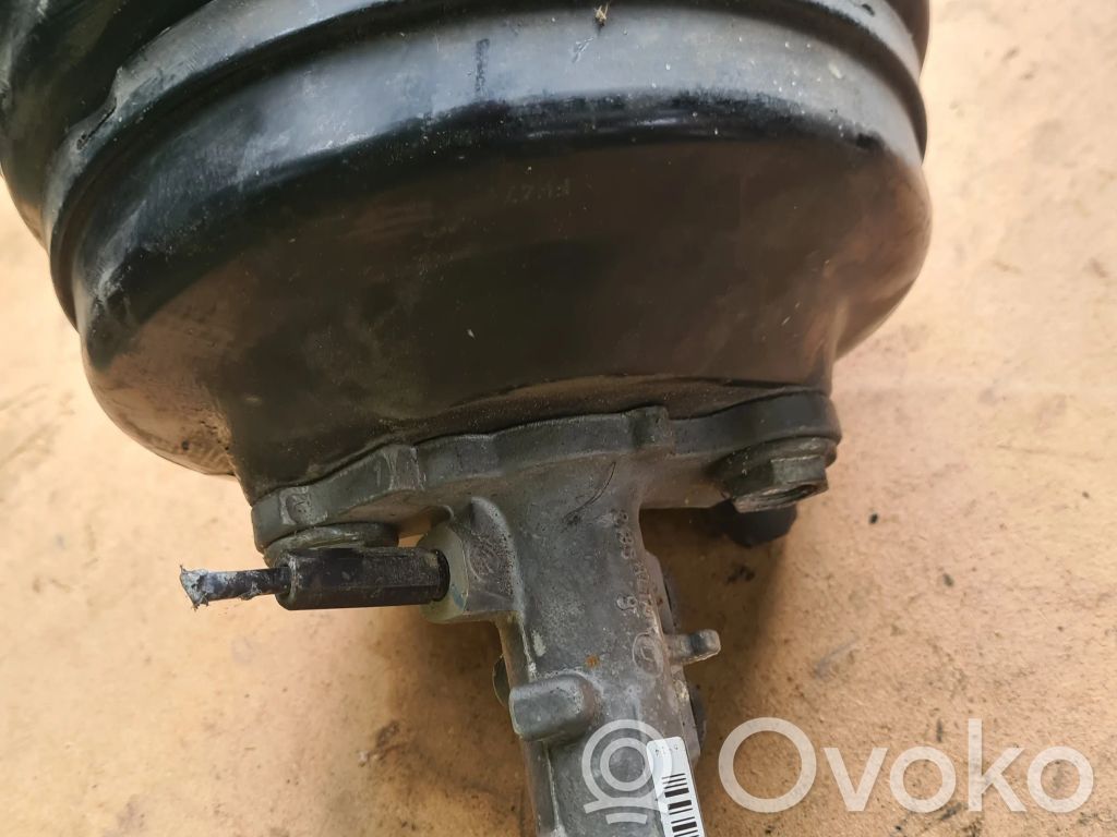 Volkswagen PASSAT B5.5 Brake booster 