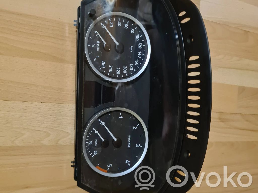 BMW 5 E60 E61 Speedometer (instrument cluster) 