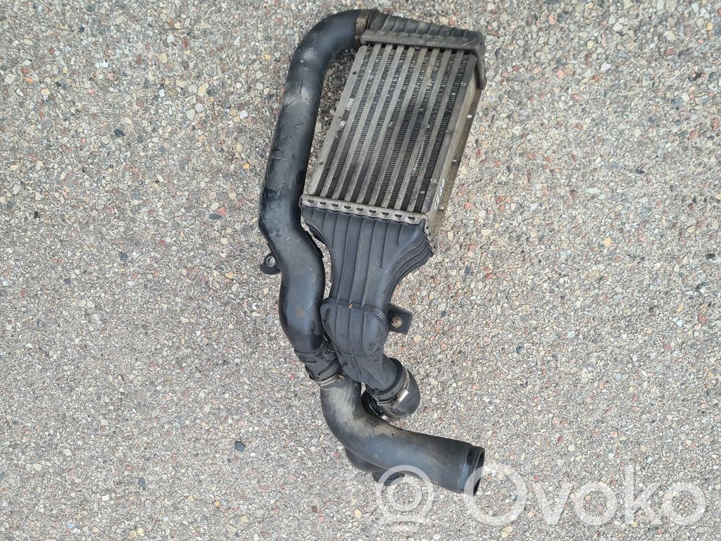 Opel Zafira A Interkūlerio radiatorius 