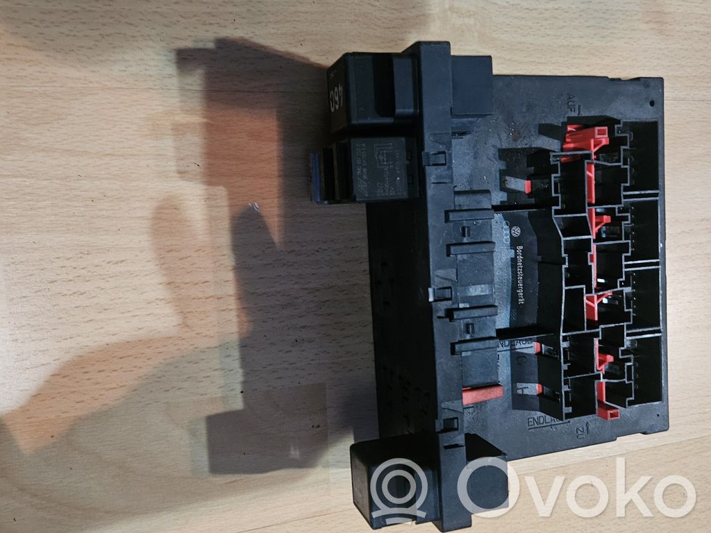 Volkswagen PASSAT B6 Komforta modulis 