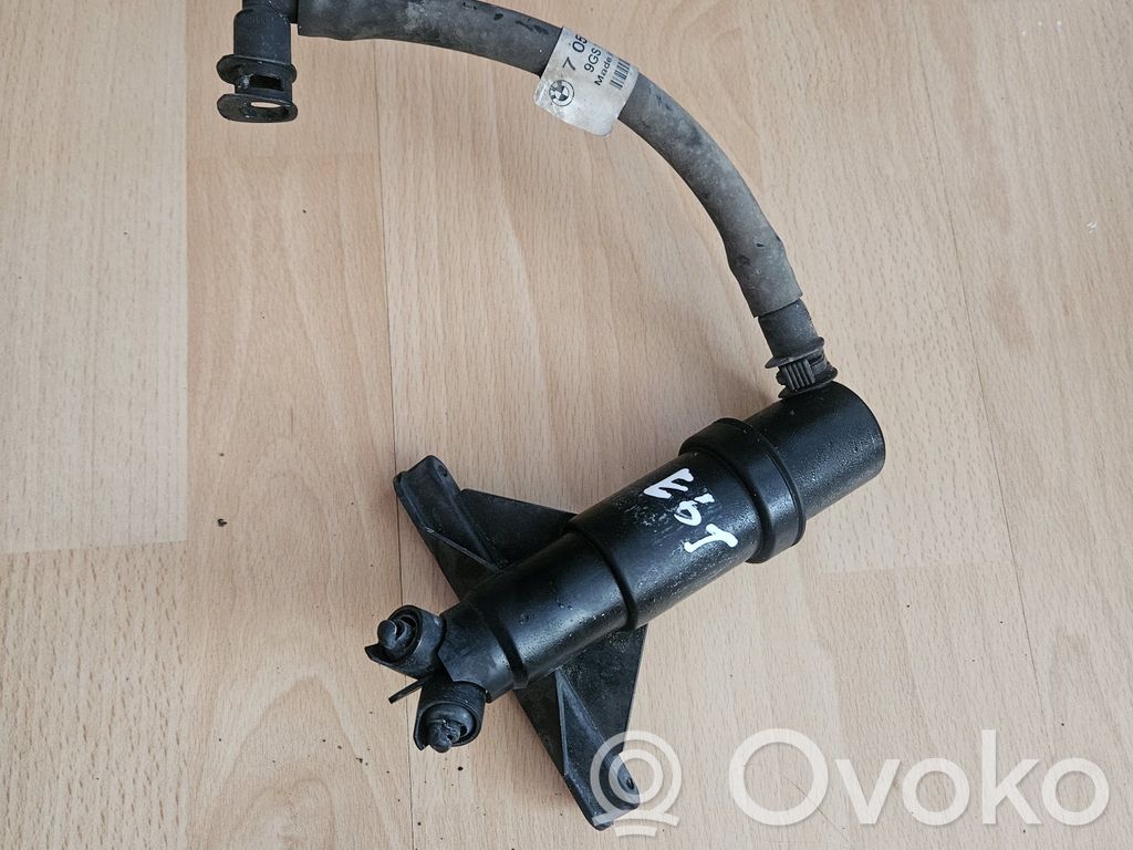 Headlight washer spray nozzle   7059207,58201R