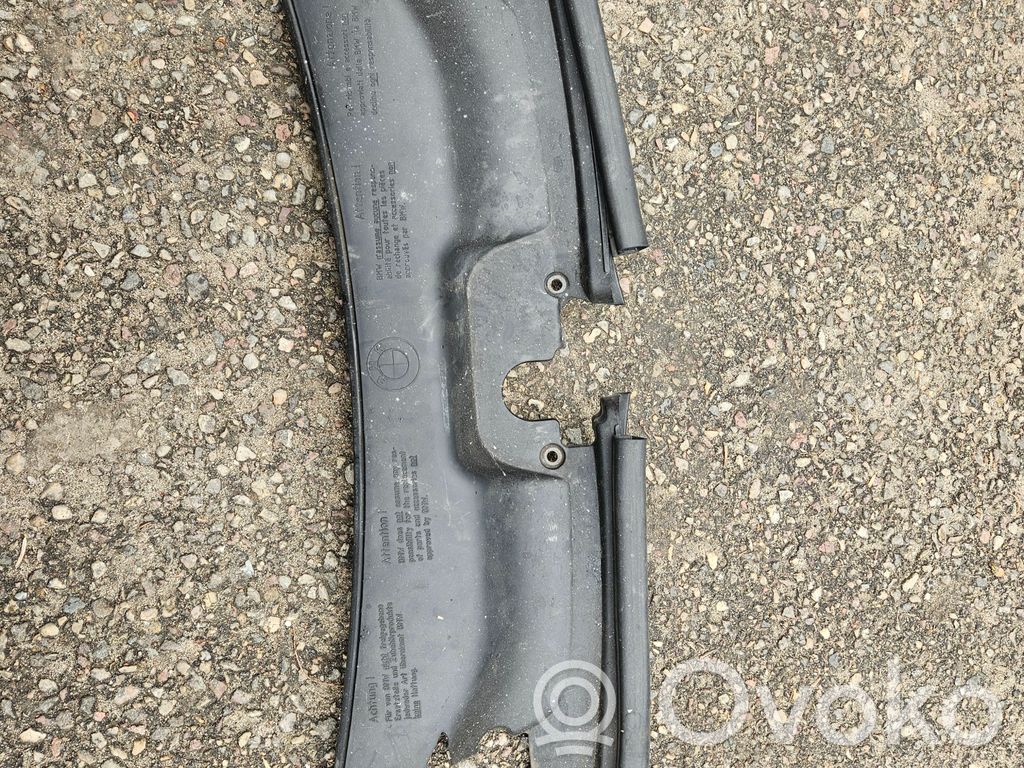 BMW X3 E83 Oro paėmimo kanalo detalė (-ės) 