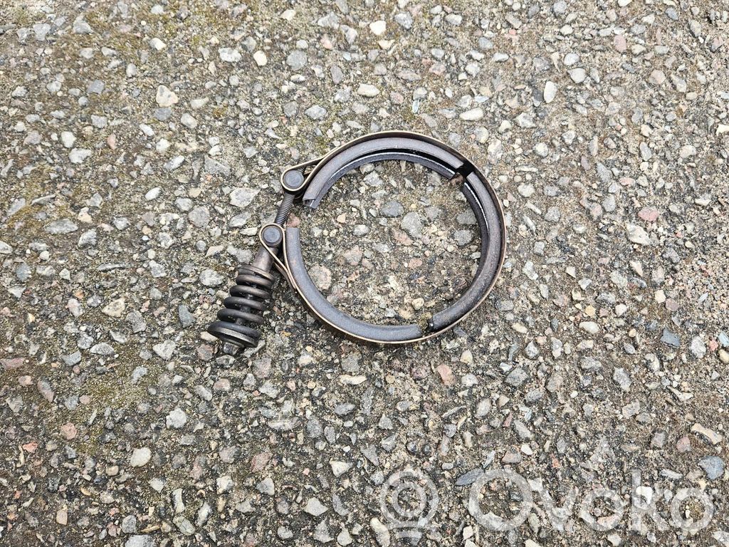 BMW X3 E83 Muffler pipe connector clamp 