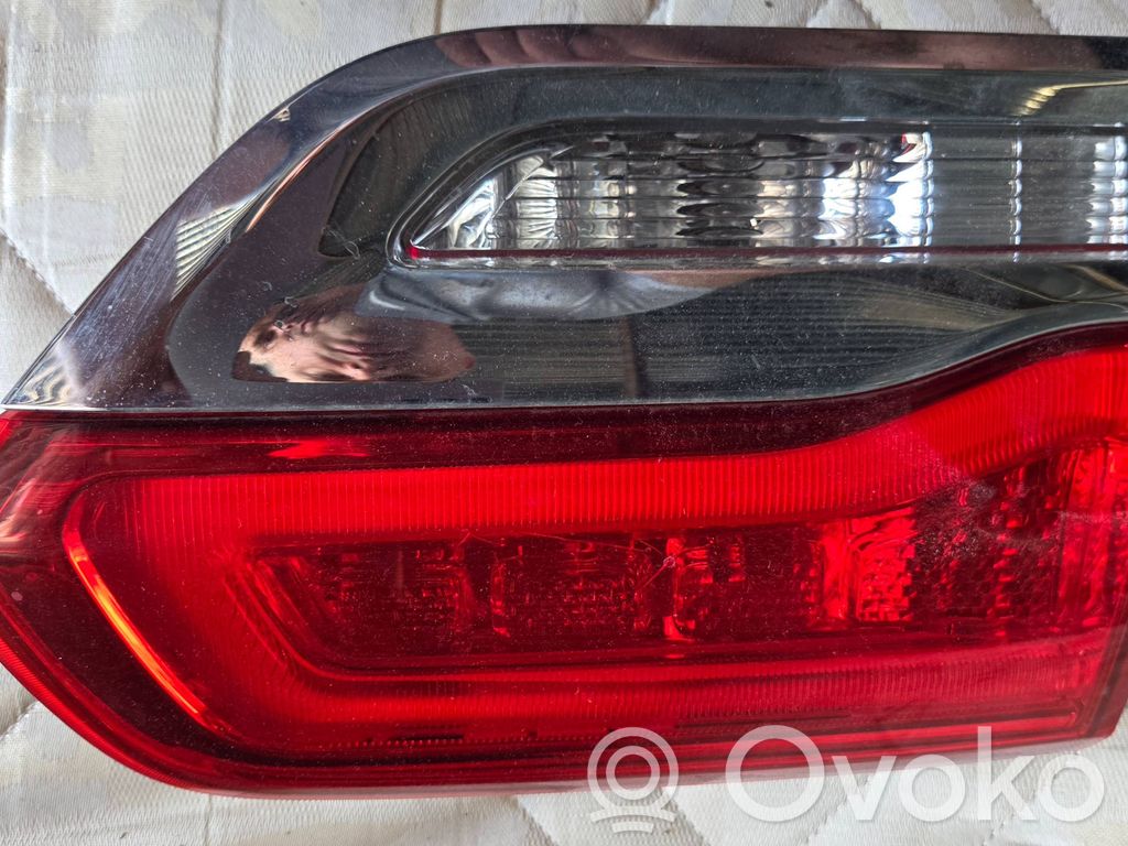 Lampy tylne / Komplet   052914B,P68110047AC