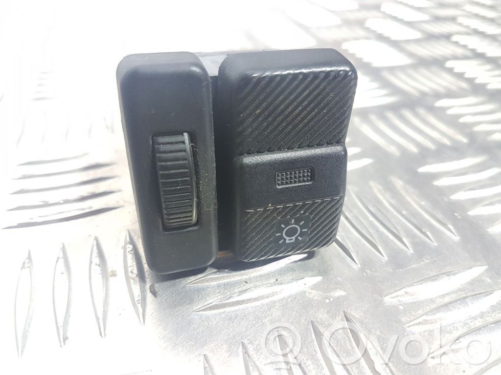 Volkswagen PASSAT B3 Light switch 