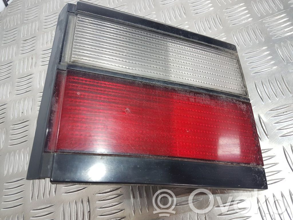 Volkswagen PASSAT B3 Takaluukun takavalot 