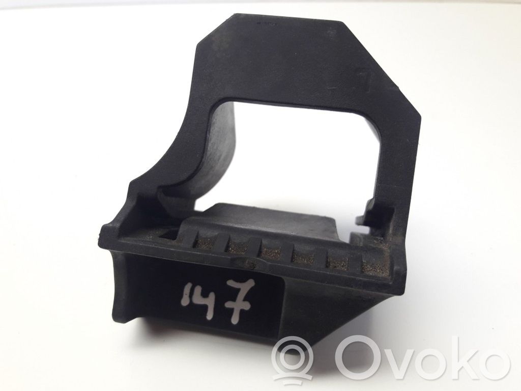 BMW 1 E81 E87 Suport radiator 