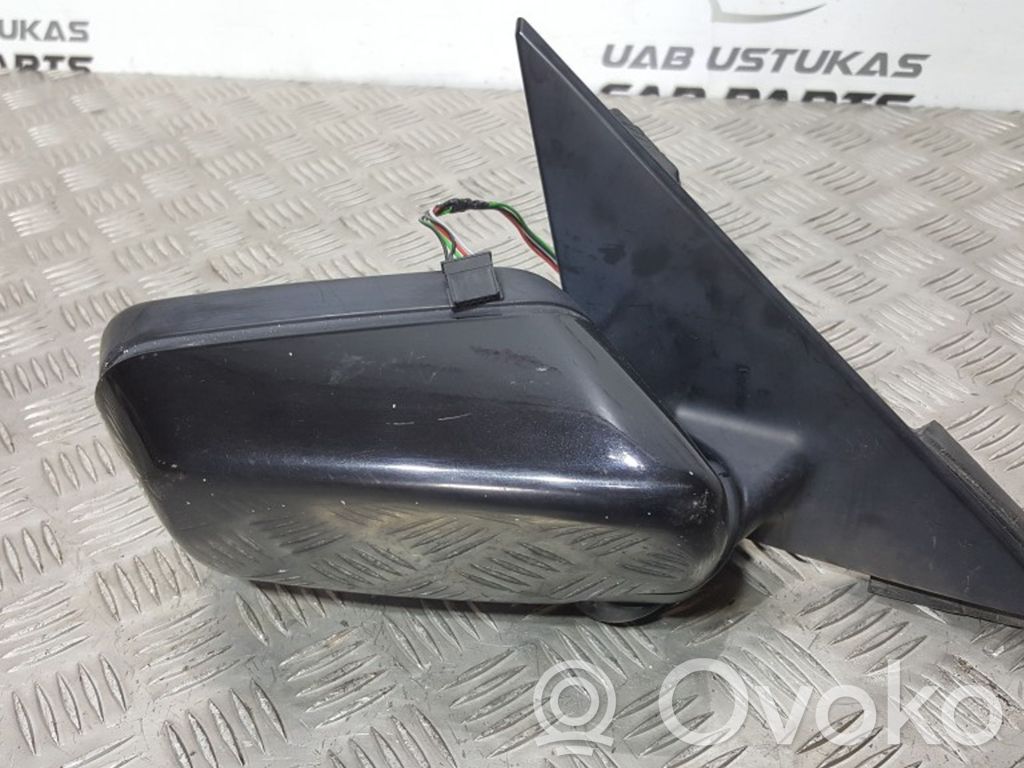 Front door electric wing mirror