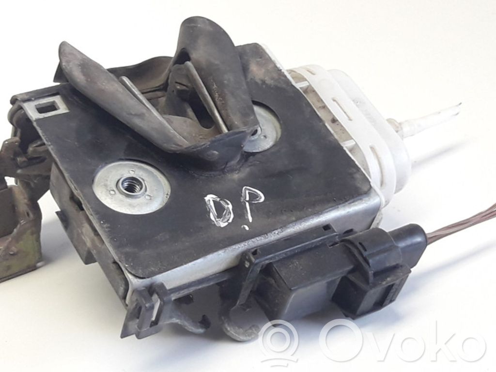 Audi A4 S4 B5 8D Etuoven lukko 
