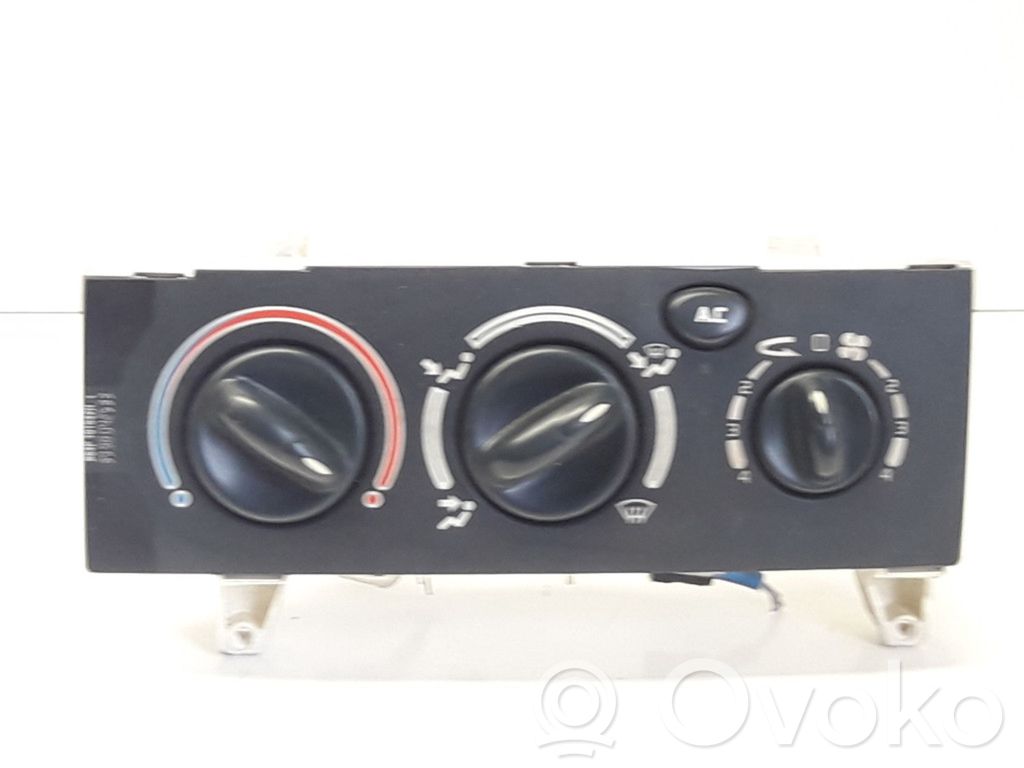 Renault Megane I Climate control unit 