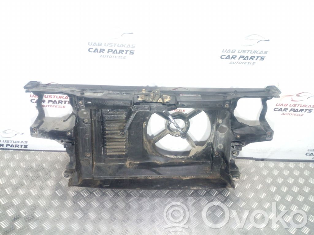 Volkswagen Golf III Radiatoru panelis 