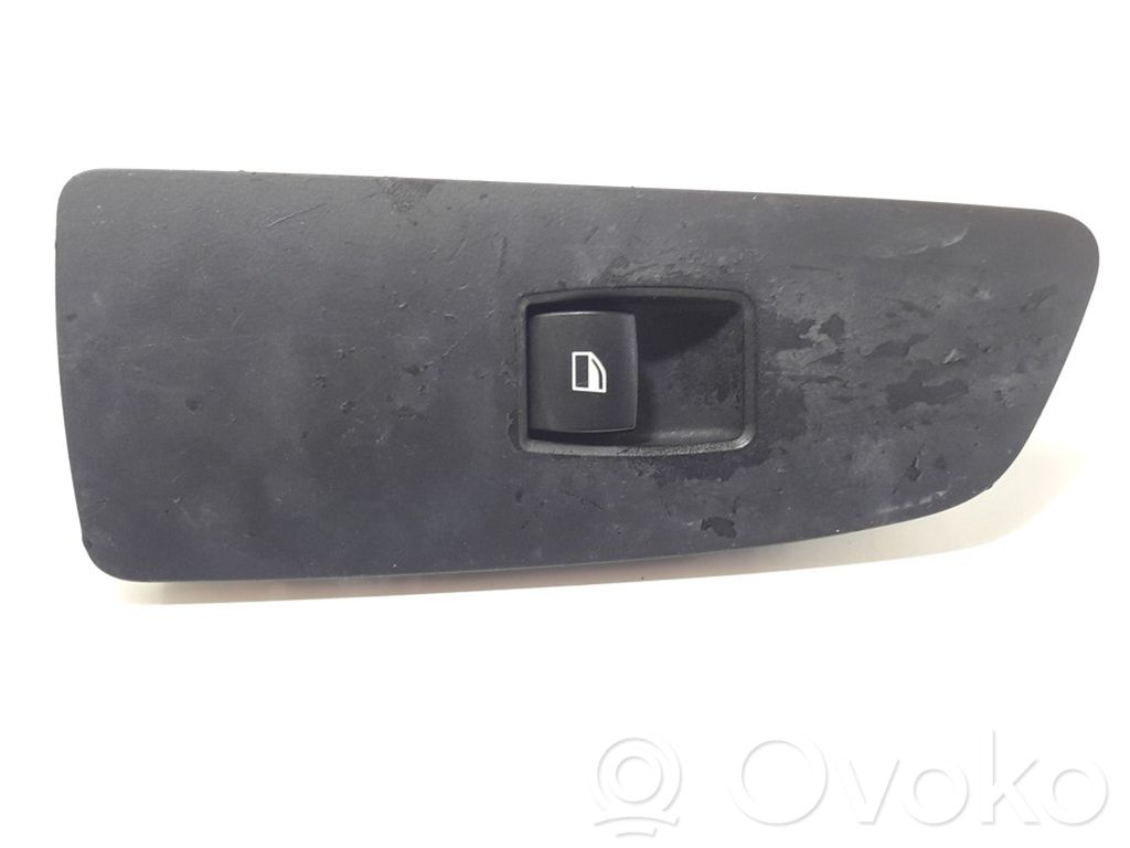 BMW 1 E81 E87 Electric window control switch 