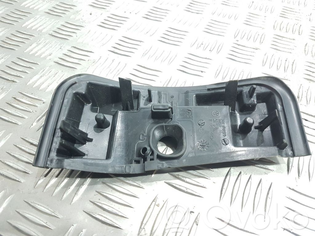 BMW 1 E81 E87 Other engine bay part 