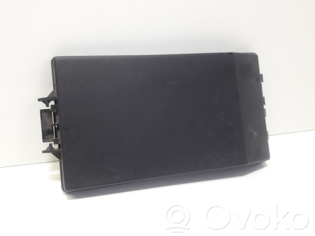 Ford Focus Fuse box cover 