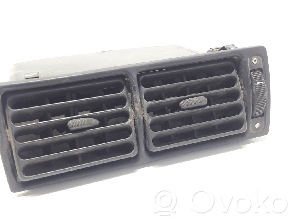 Ford Fiesta Grille d'aération centrale 