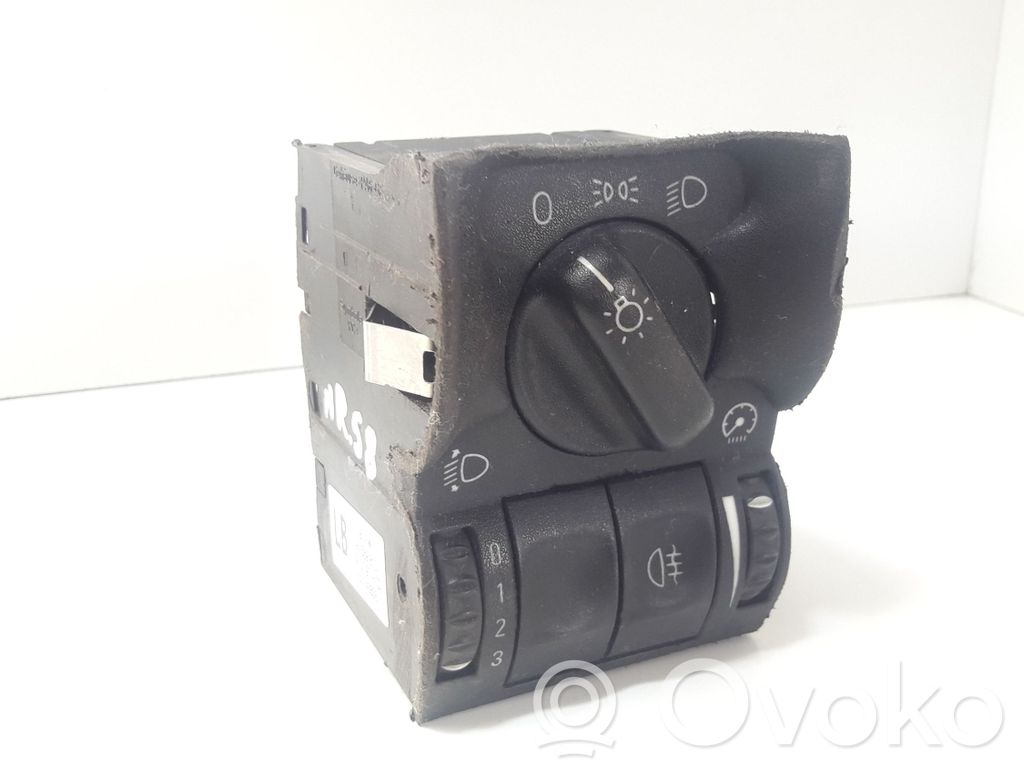 Opel Zafira A Interruptor de luz 