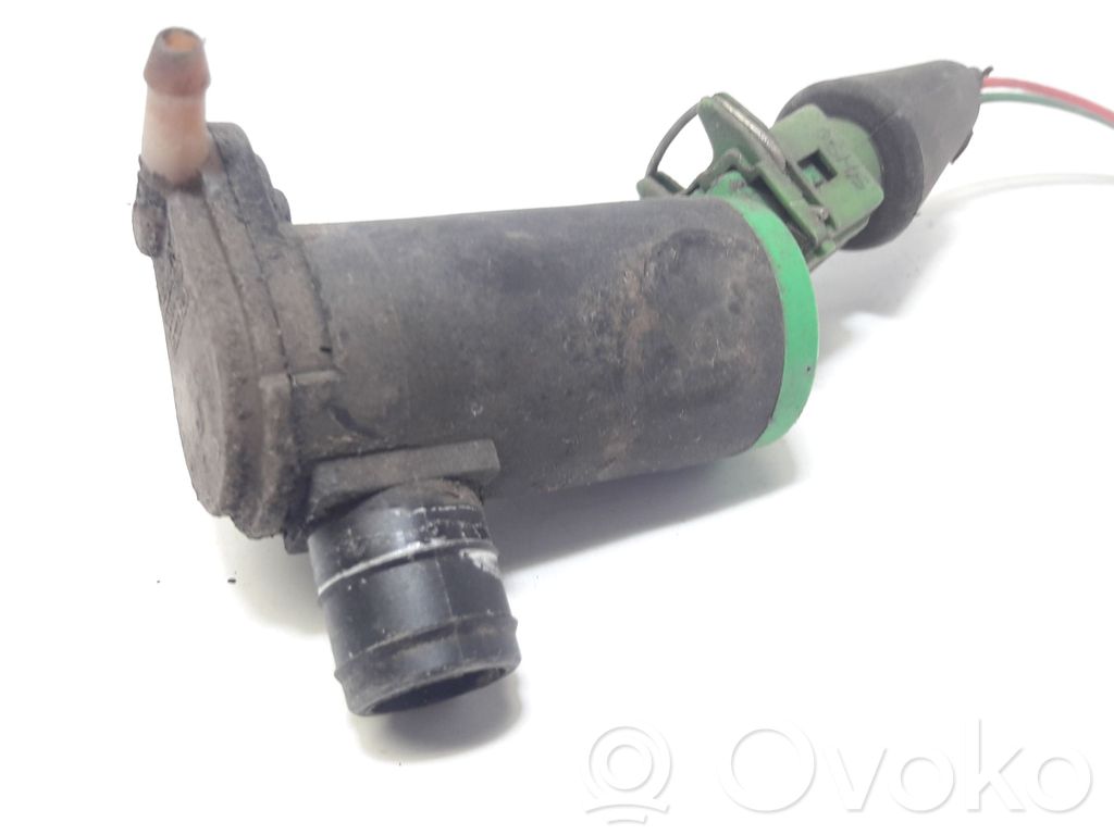 Citroen Saxo Windscreen/windshield washer pump 
