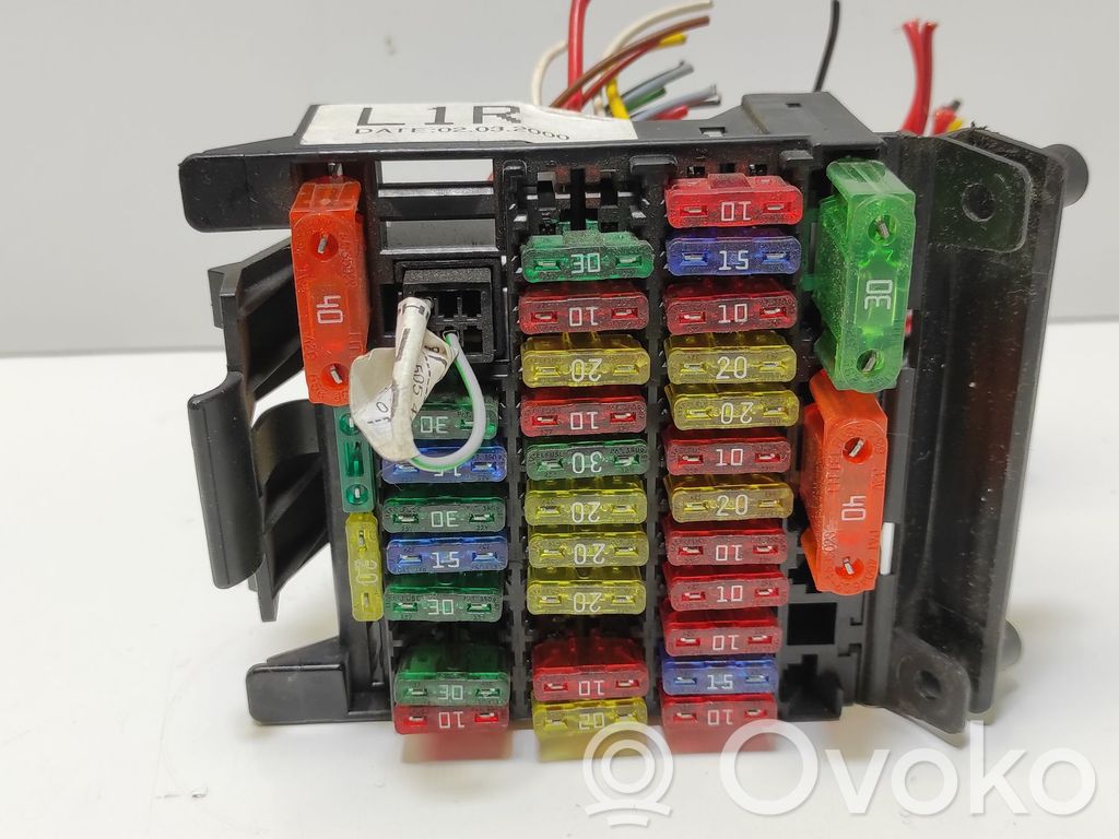 Opel Omega B2 Fuse module 