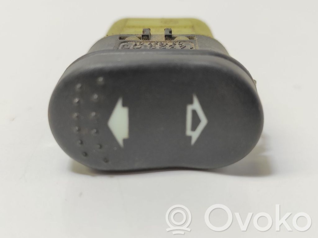 Ford Focus Electric window control switch 