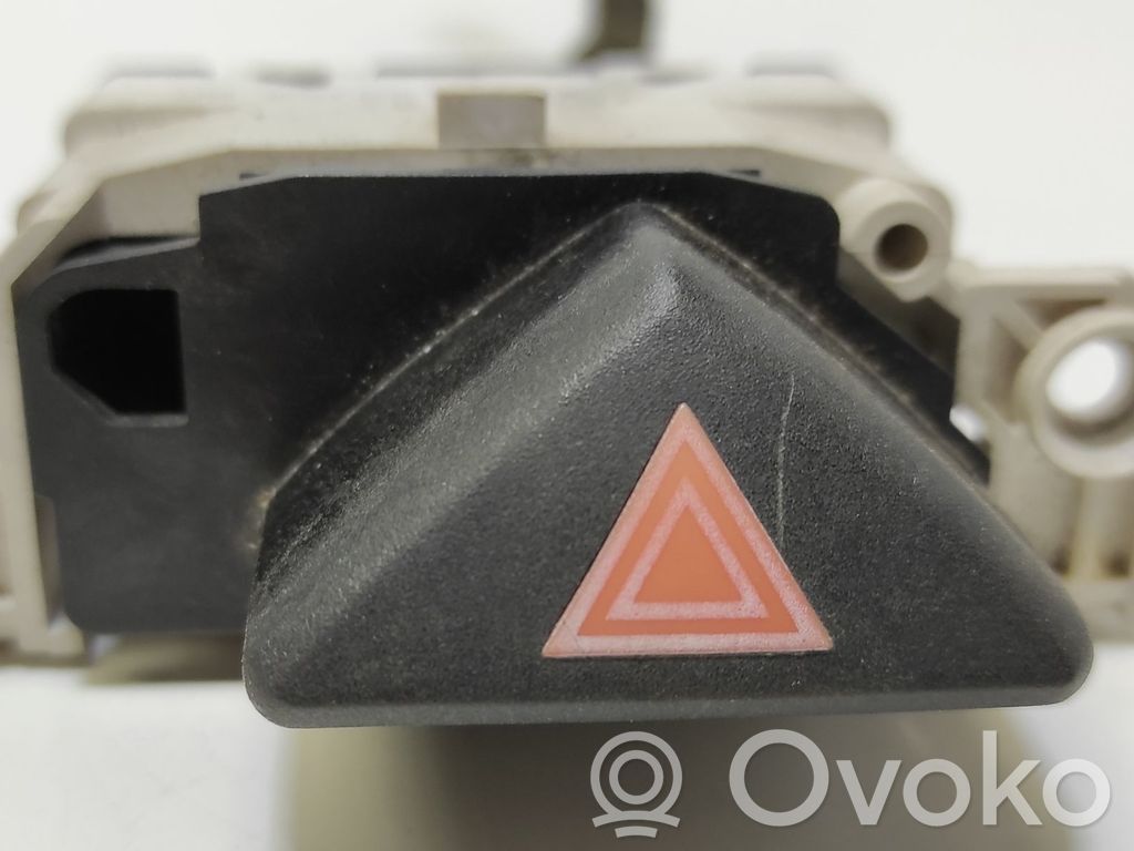 Ford Focus Hazard light switch 