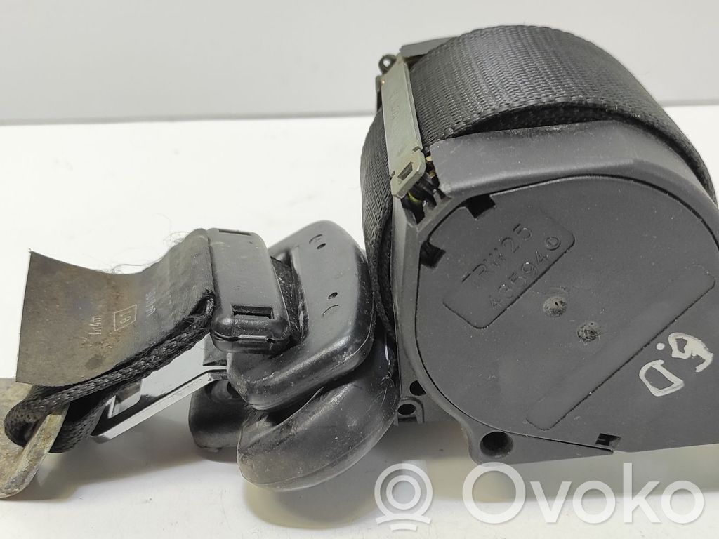 Ford Mondeo Mk III Cinturón trasero 