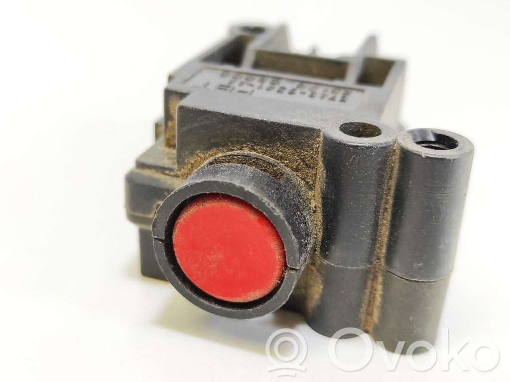 Fuel cut-off switch   E7AE9341AA
