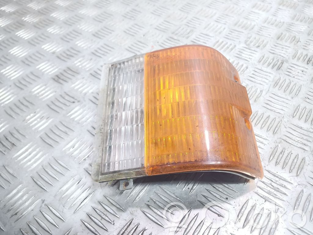 Ford E100 Kierunkowskaz przedni 