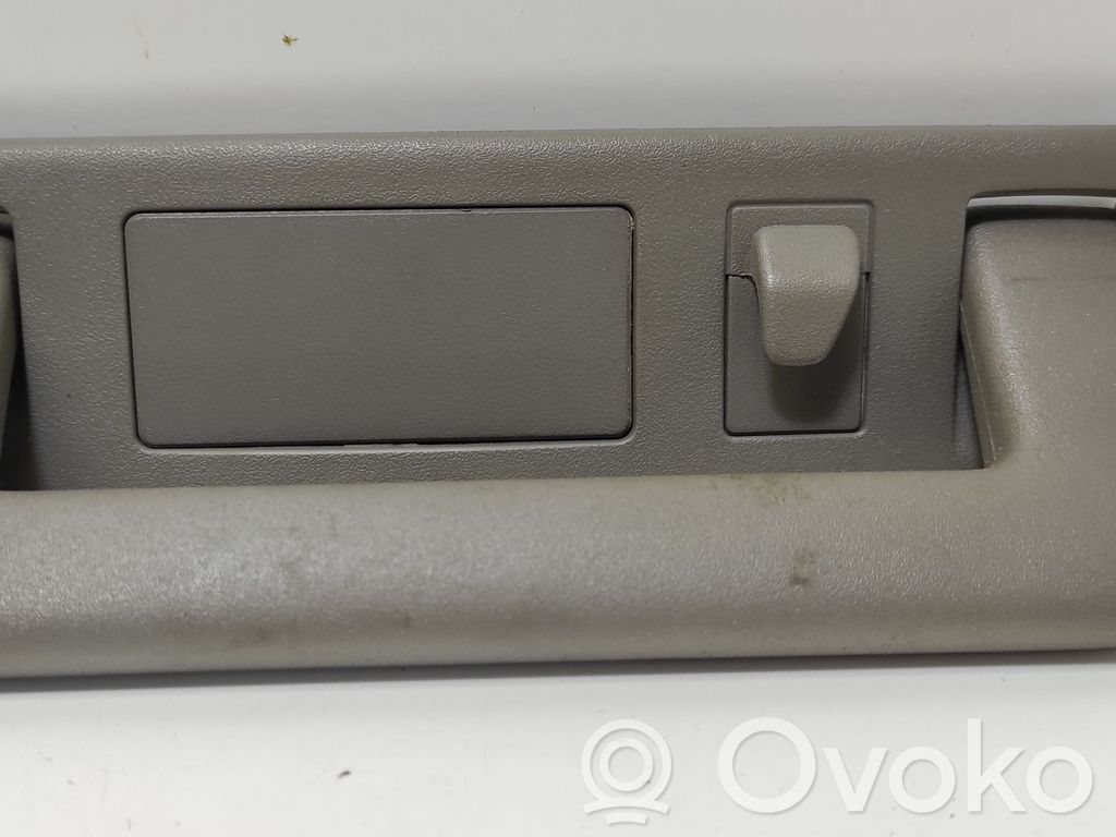 Audi 80 90 S2 B4 Asidero interior delantero 