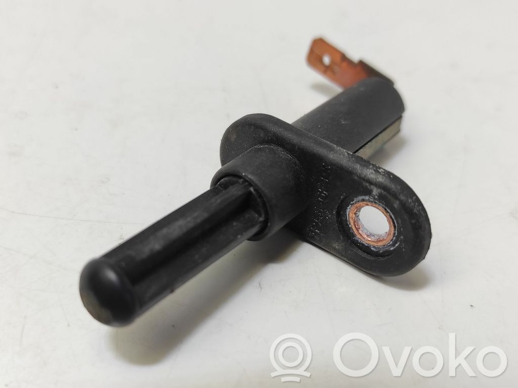 Sensor