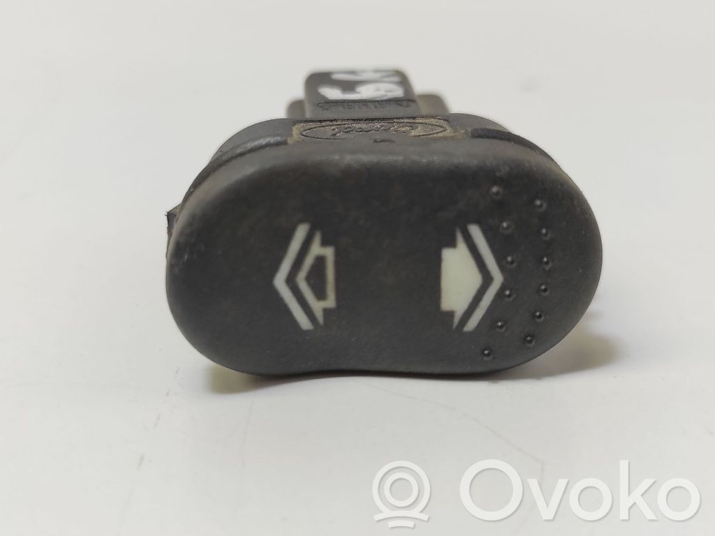 Ford Focus Electric window control switch 