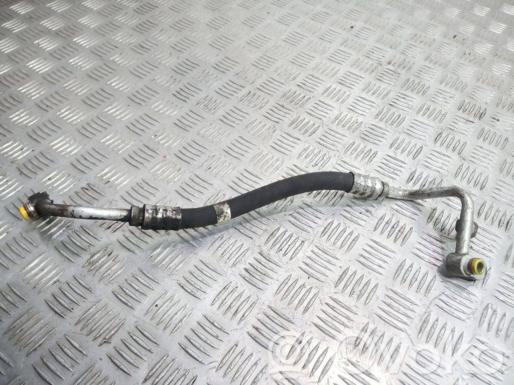 BMW X5 E53 Ilmastointilaitteen putki (A/C) 