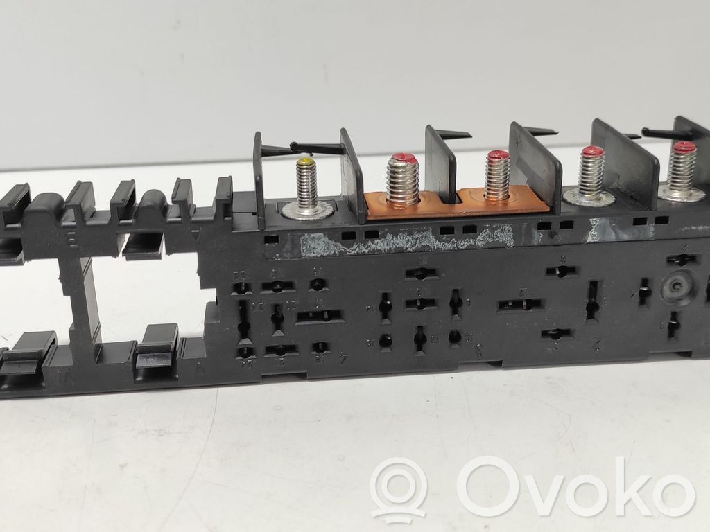 Sulakemoduuli   8L0941822A