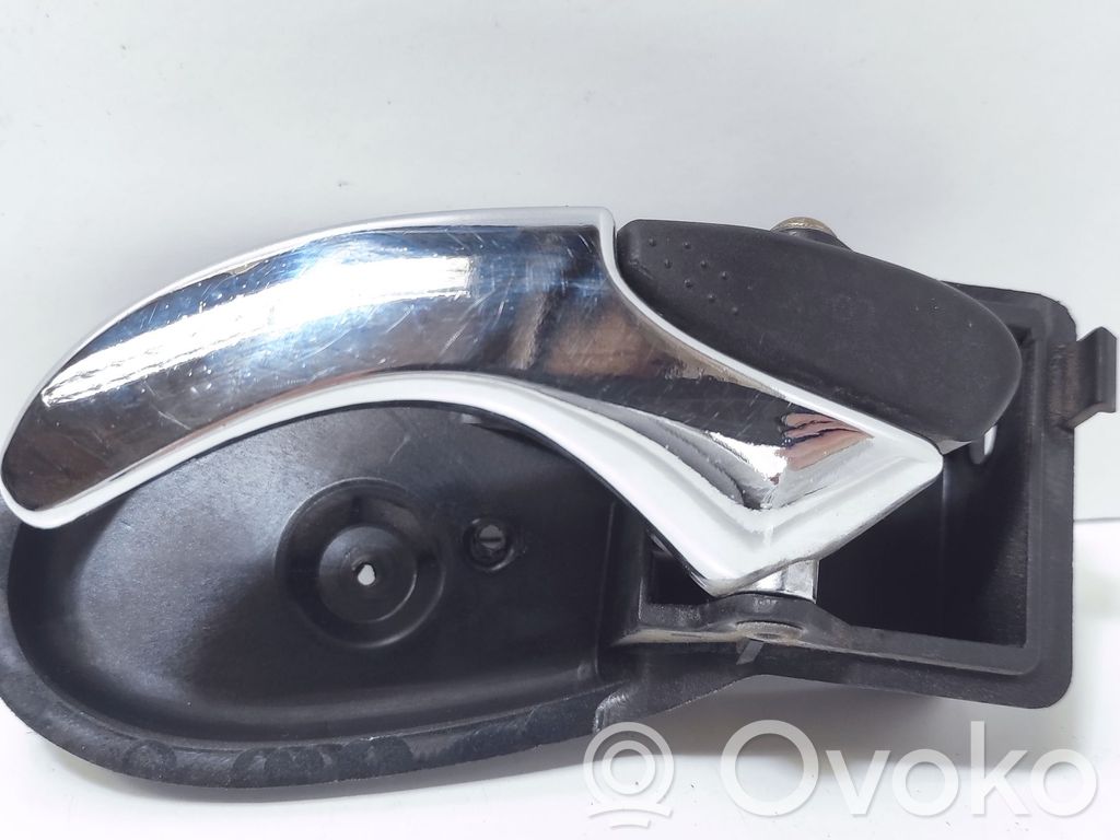 Ford Focus Manecilla interna puerta delantera 