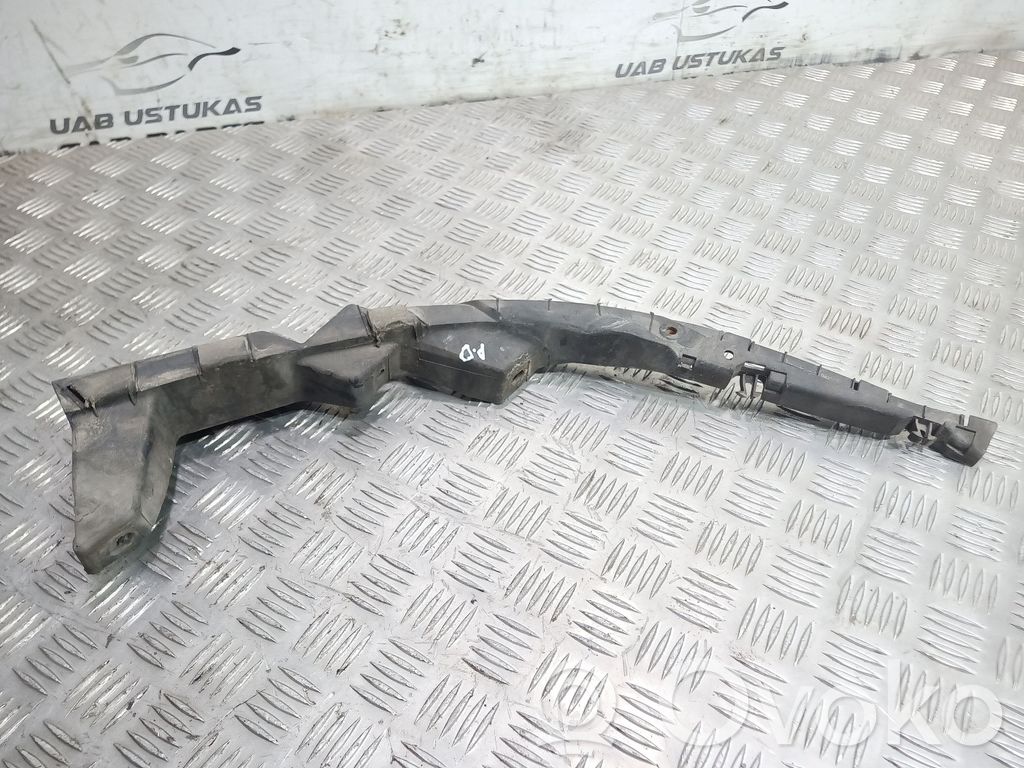 Volkswagen PASSAT B5 Front bumper mounting bracket 
