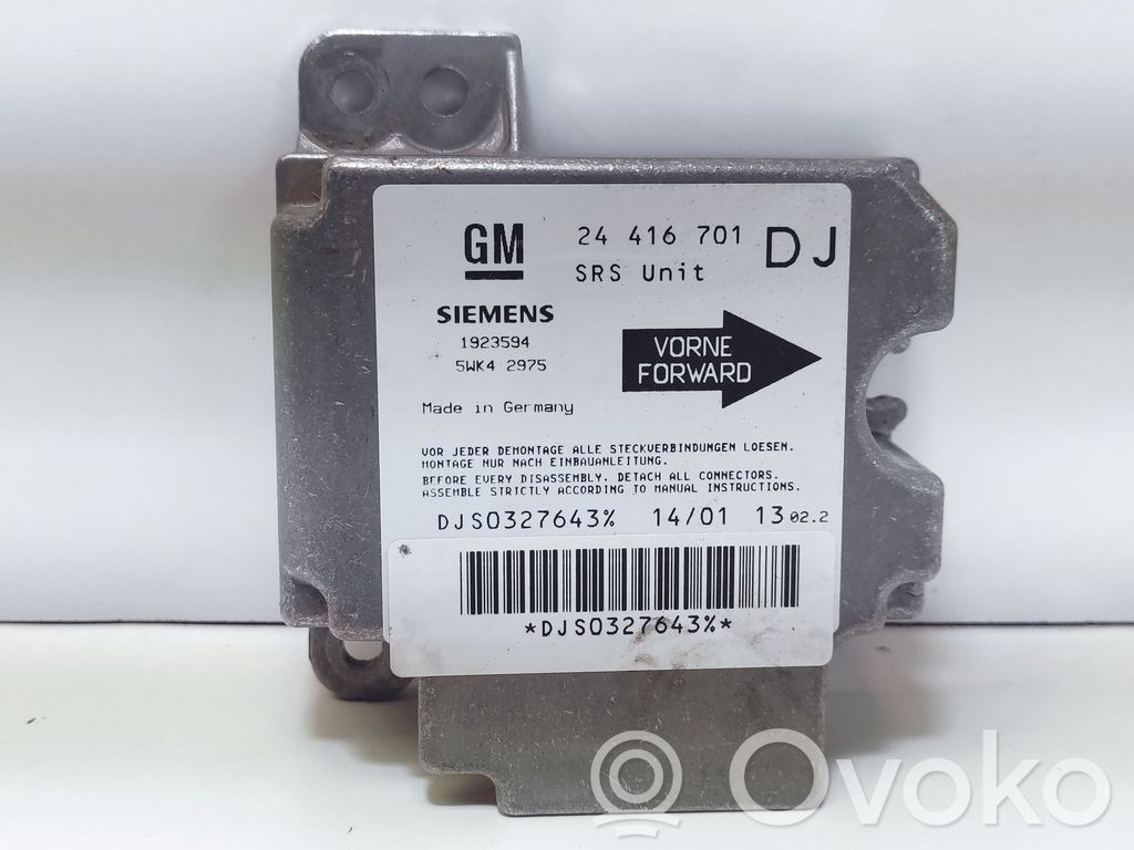Opel Vectra B Airbag control unit/module 