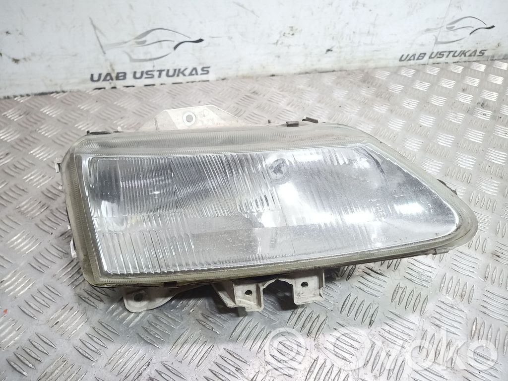 Renault Laguna I Headlight/headlamp 