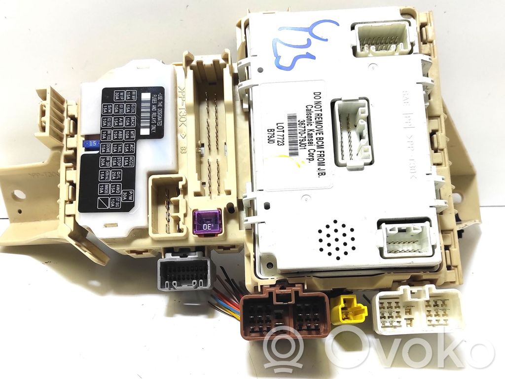Suzuki SX4 Ramka / Moduł bezpieczników 