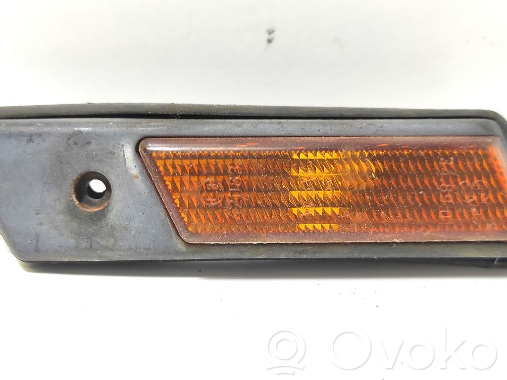 BMW 3 E36 Front fender indicator light 
