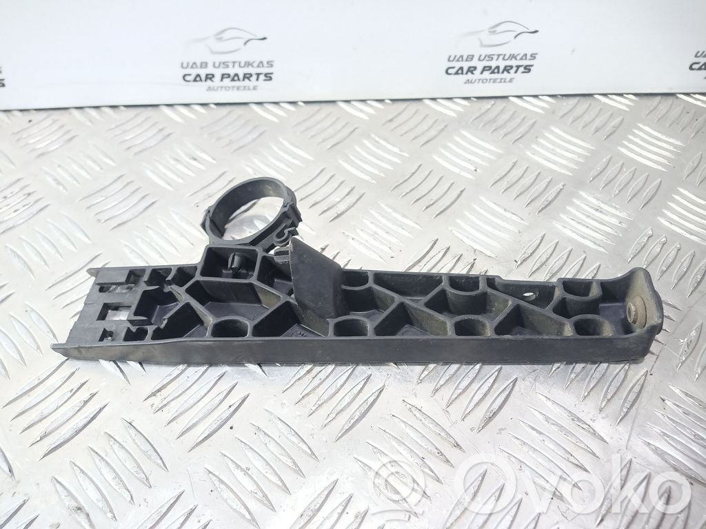 BMW 5 E60 E61 Other engine bay part 