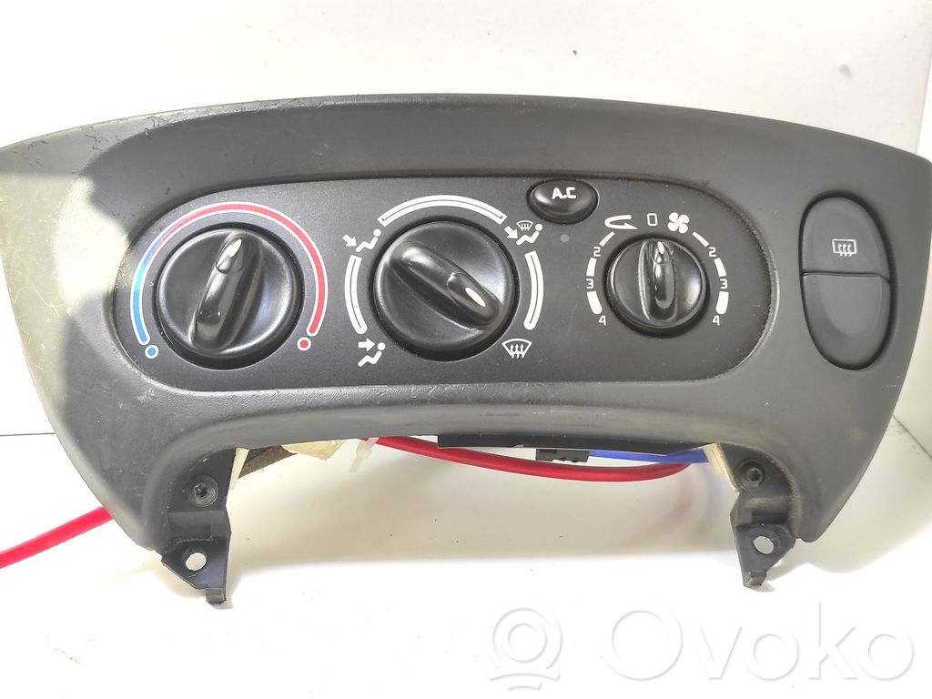 Renault Megane I Climate control unit 