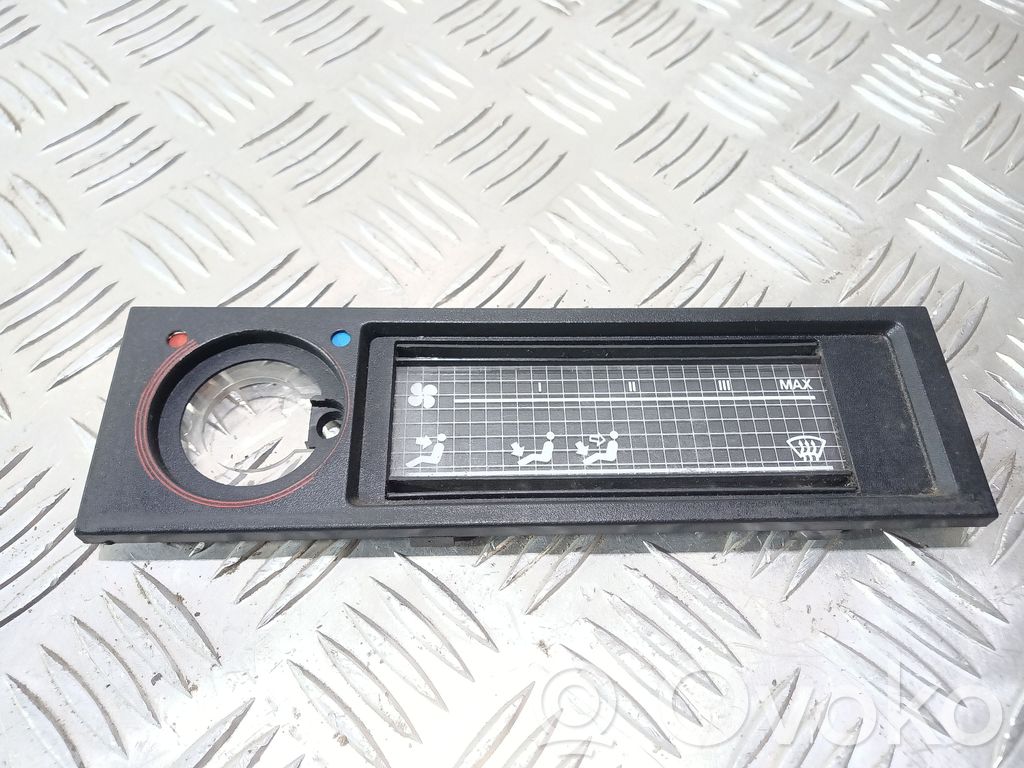 Audi 100 200 5000 C3 Console centrale, commande chauffage/clim 