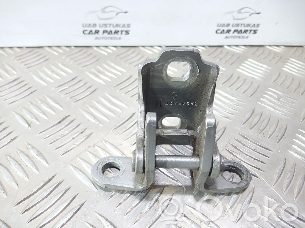 Rear door upper hinge   329AFA2E