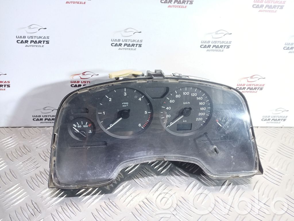 Opel Zafira A Speedometer (instrument cluster) 