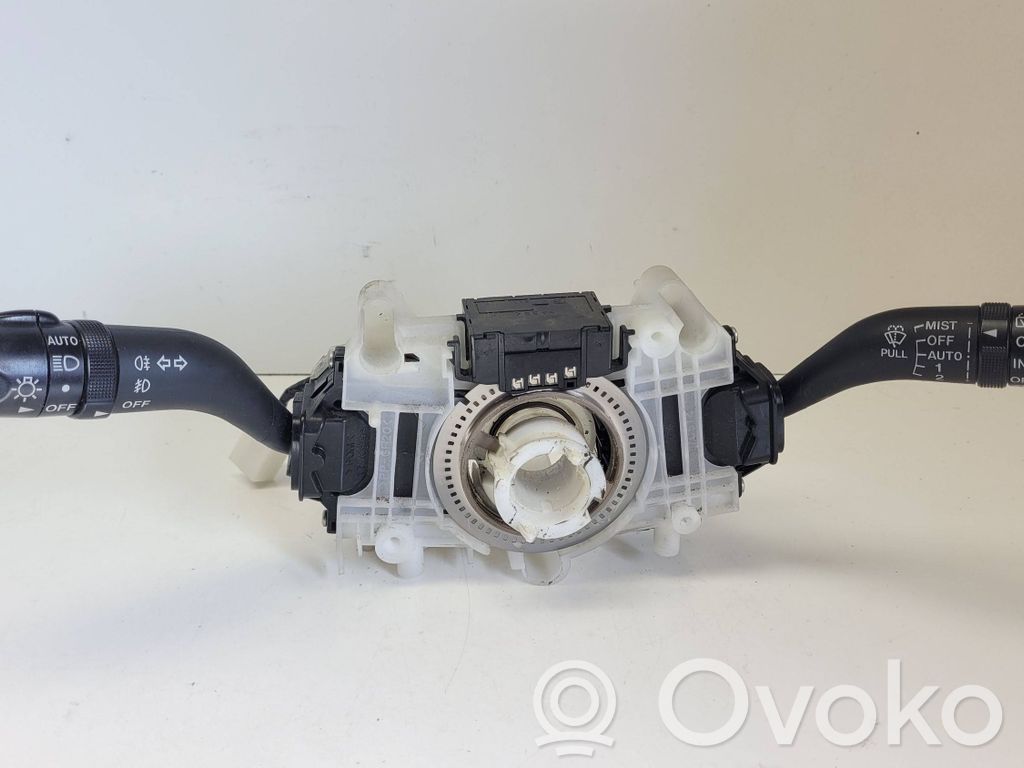 Mazda CX-7 Commodo, commande essuie-glace/phare 
