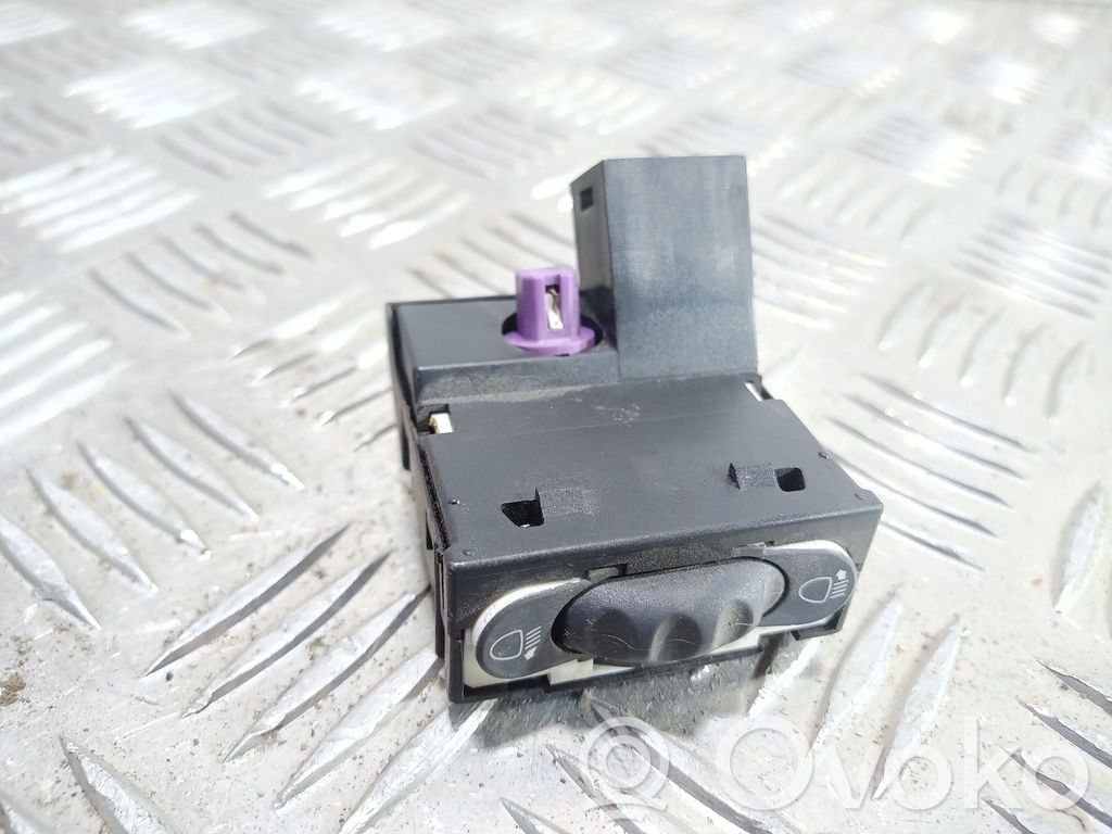 Renault Laguna I Headlight level height control switch 